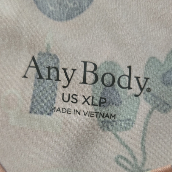 AnyBody Pink Holiday Print Pajama Set - Picture 5 of 7